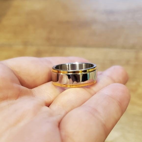 Vintage Stainless Steel Gold & Silver Wedding Band - Picture 10 of 13